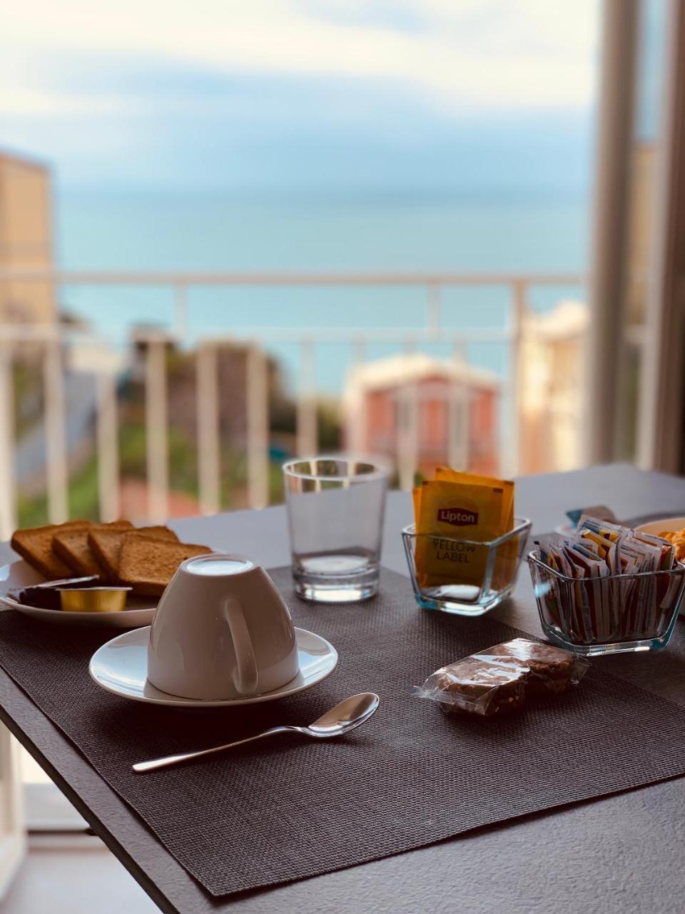 Cinque Terre Coast To Coast Hotel Рио Маджоре Екстериор снимка